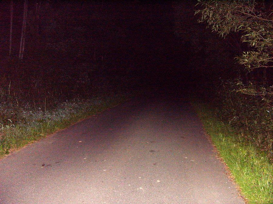 Po ogniskowaniu do godziny 24.00 powrót do domciu przez Droszków, serpentyny dajcie żyć ;))