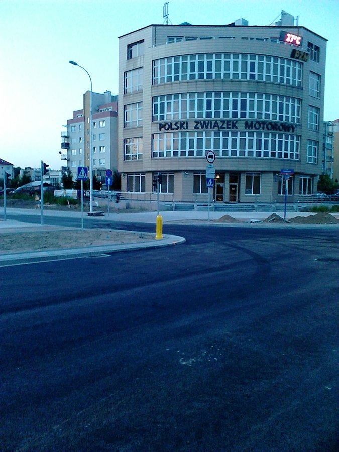 Tutaj też