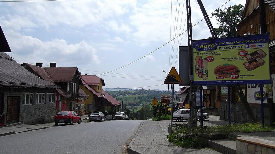 Istebna - teraz trochę zjazdów po dziurawym asfalcie, strach się rozpędzać