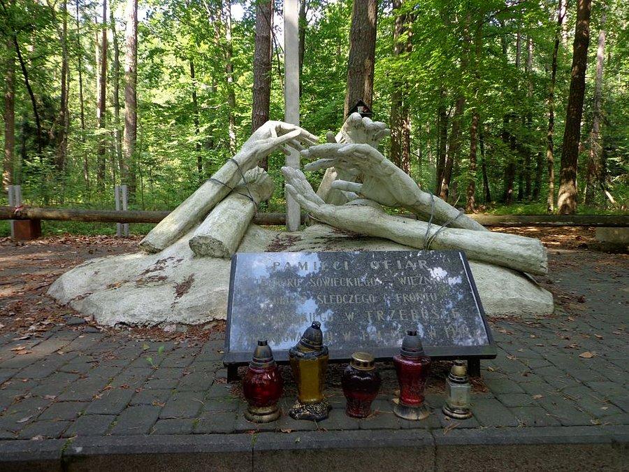 Kolejny pomnik - Sokołów Młp