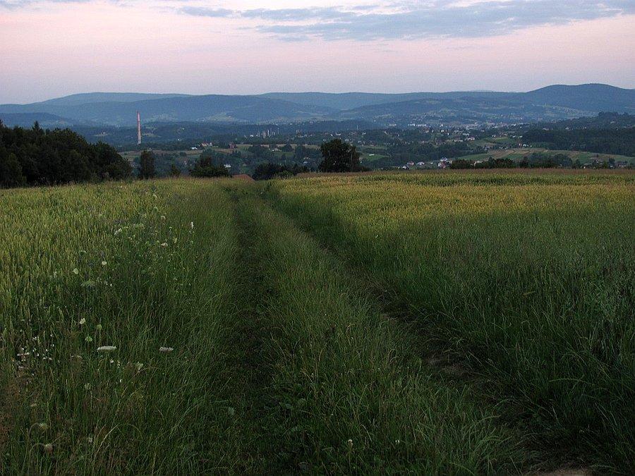 Gorlice w dole, po zachodzie