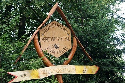 Gospodarstwo agro na drugim końcu wsi Lubiaszów