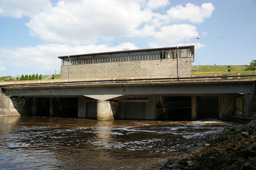 Elektrownia wodna na Jeziorze Turawskim