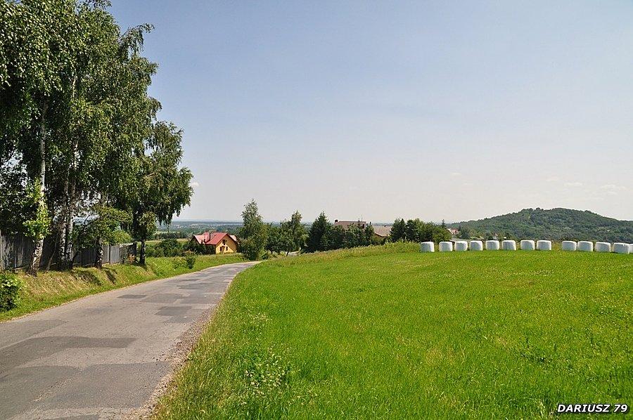 Okocim widok na Góre Bocheniec