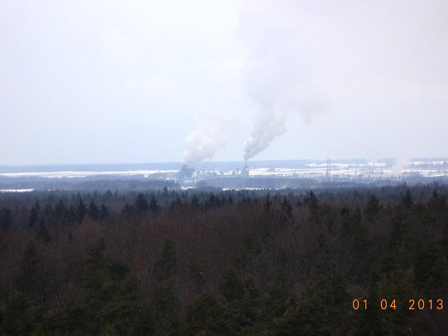 Zbliżenie na największego truciciela w regionie /żarski Kronopol, 1.IV.2013/