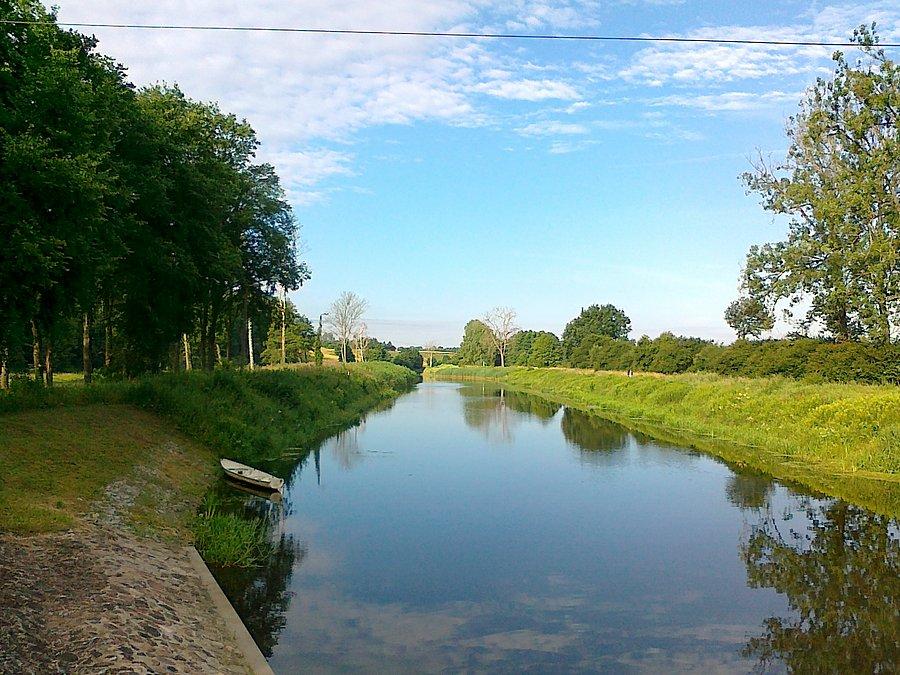 Śluza Nr 21 Drawsko - widok na kanał dolny