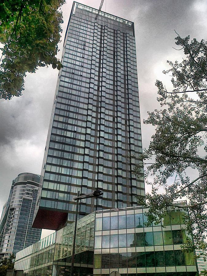 Twarda Tower, prawie gotowy