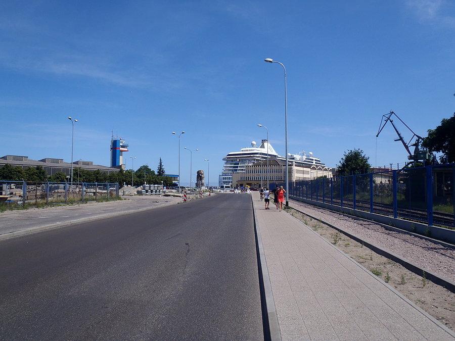 Wcieczkowiec w gdyńskim porcie