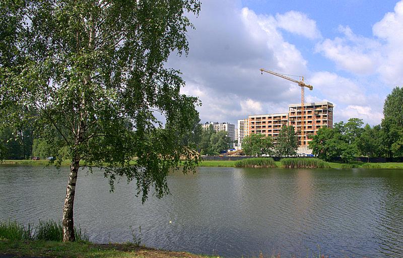 Coś się buduje po drugiej stronie