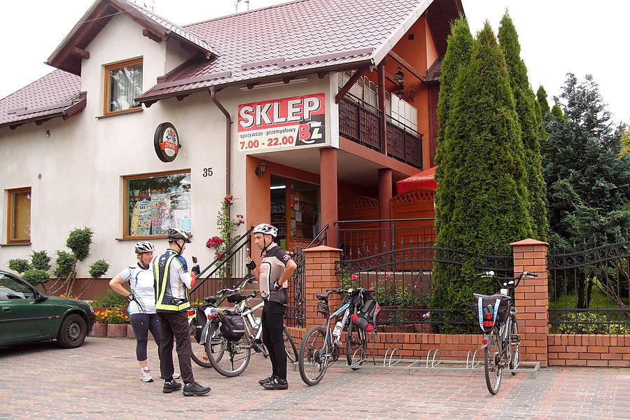 Sklepik w Pinczynie