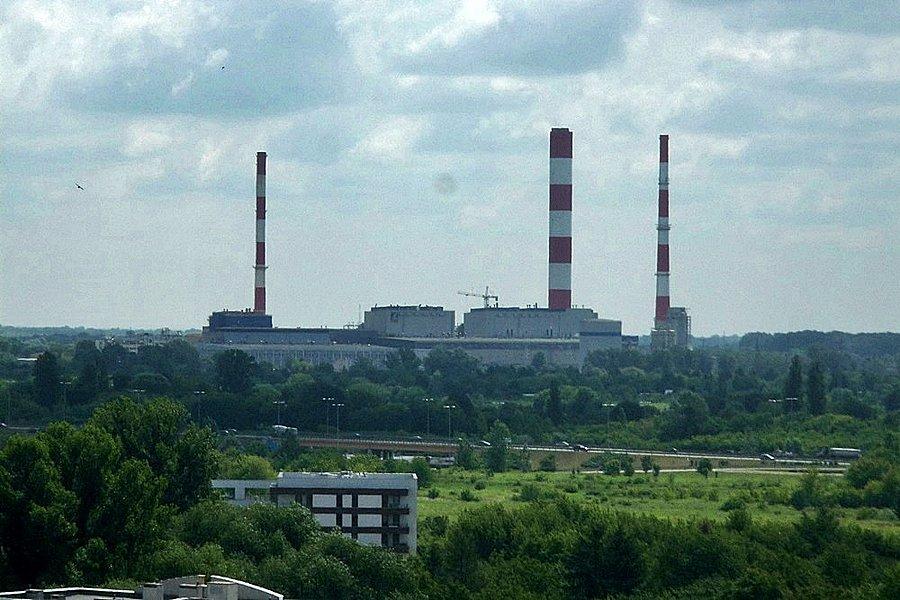 Wwidok na Siekierki z Kopca Powstania Warszawskiego