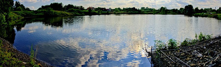 Widok stawu z innej strony