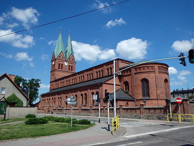 Kościół pw. Wszystkich Świętych w Brusach