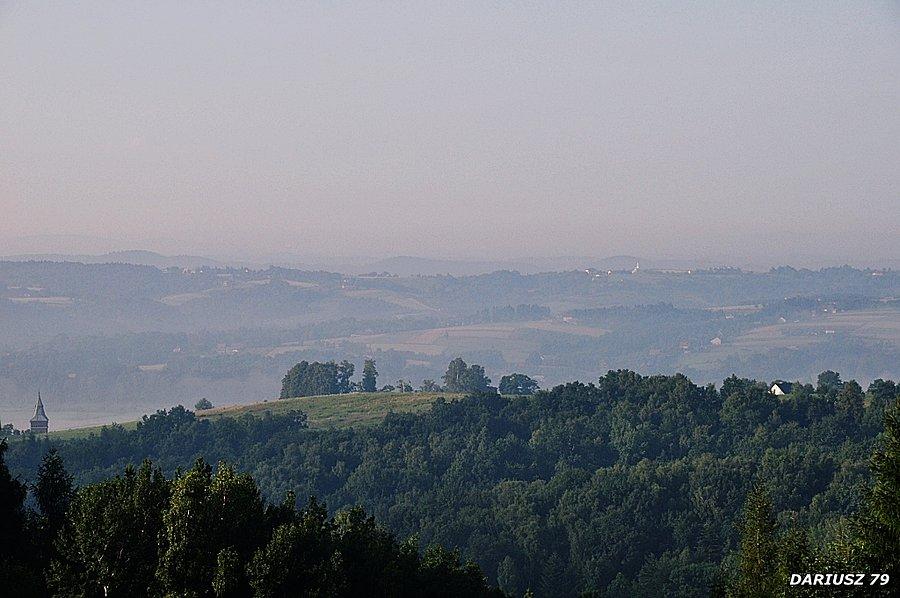 Piotrkowice - Widok na pogórze ciężkowickie