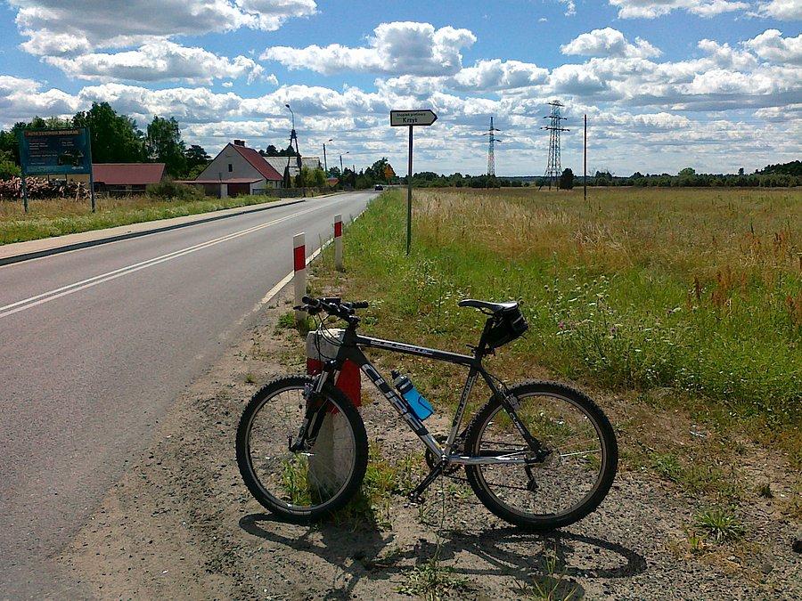 Zjazd do śluzy Nr 22 w Krzyżu Wlkp
