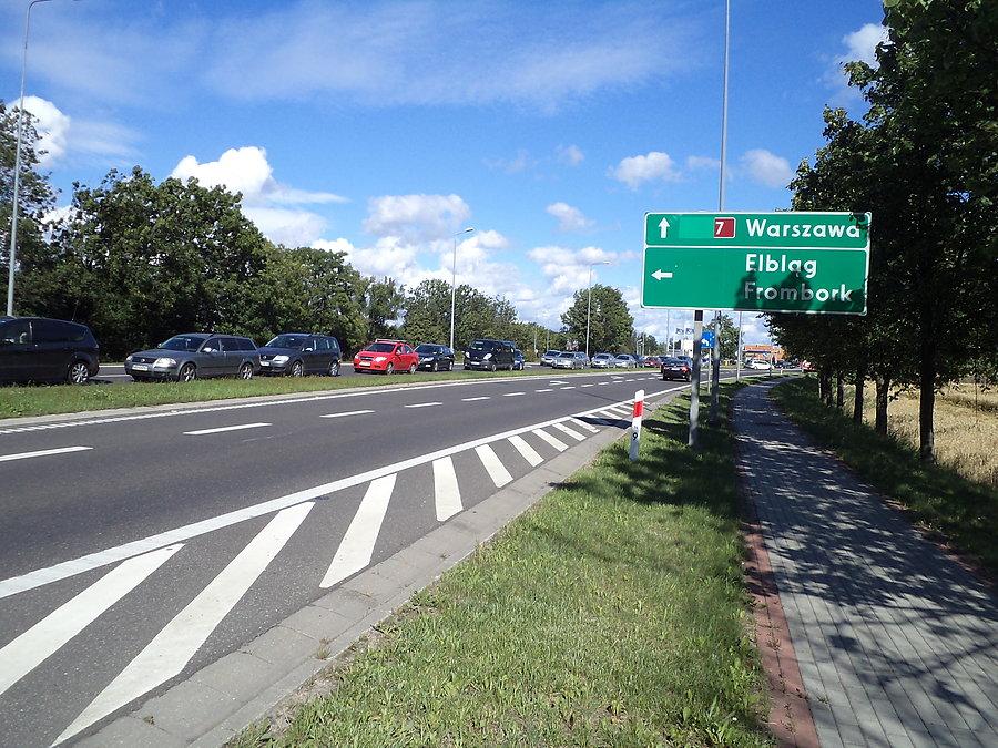 Rodacy walą nad morze czyli korek na E7
