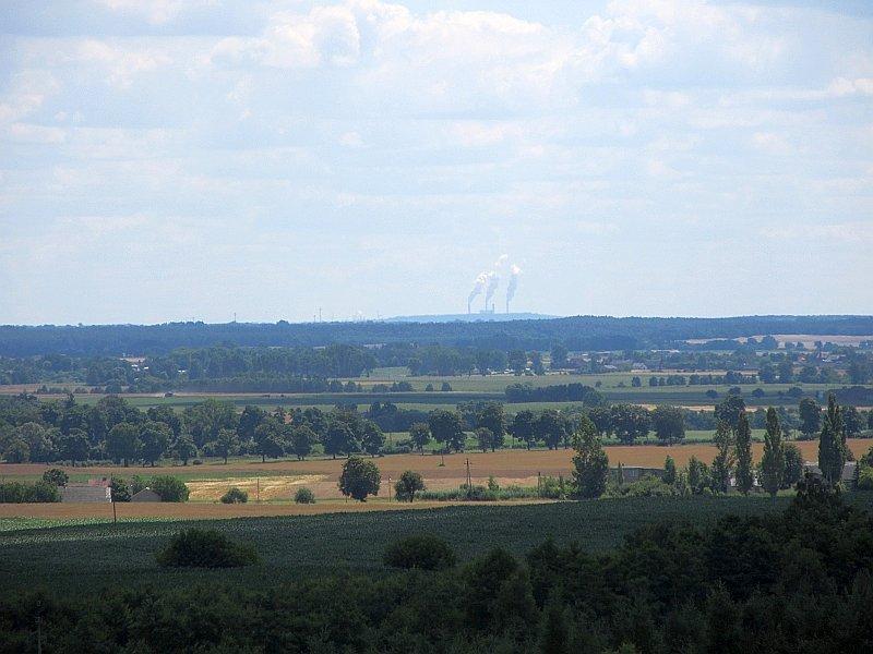 Widoki z Wału Wydartowskiego - Kominy Elektrociepłowni Konin Pątnów