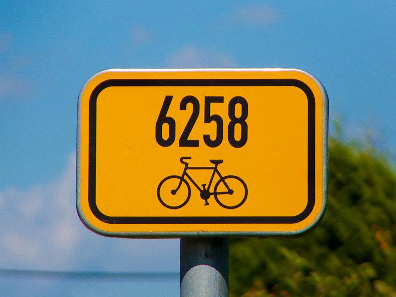 Tabliczka trasy - Trasa rowerowa nr 6258 Zaváda (granica PL/CZ) - Doubrava - Orlová