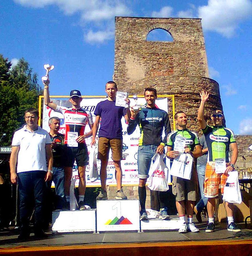 Podium dystansu Fan - Elita