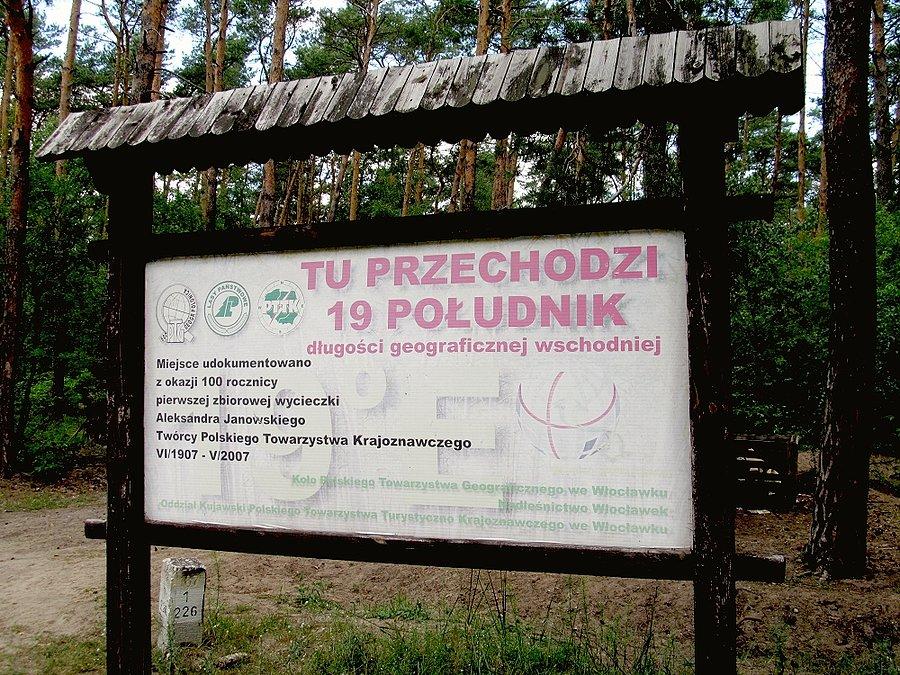 Nie wim czy strategiczny jest ... ale tablice pomnik ma Wieniec Zdrój