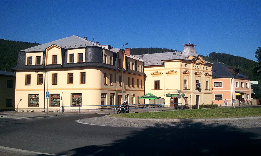 Vrbno p. Pradedem, Chechy