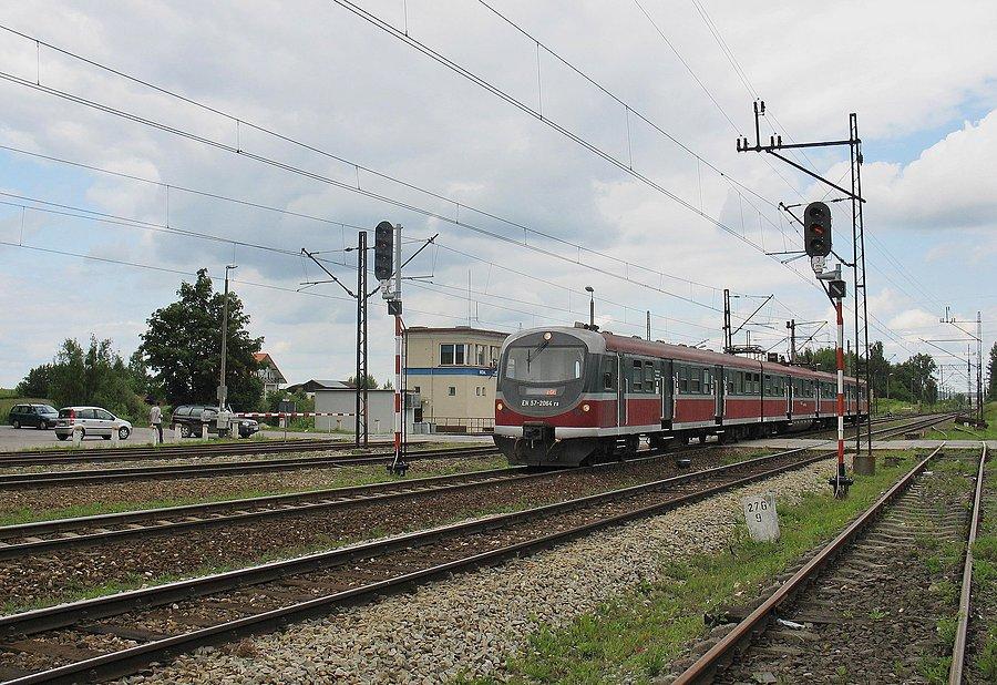 Biesal - wieżdża pociąg do Ostródy