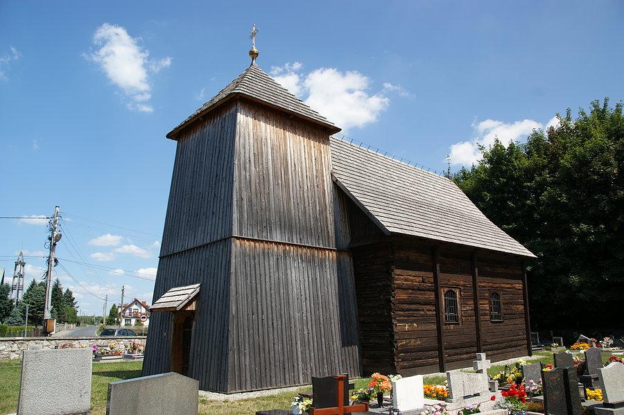 Drewniany kościół w Smolnicy