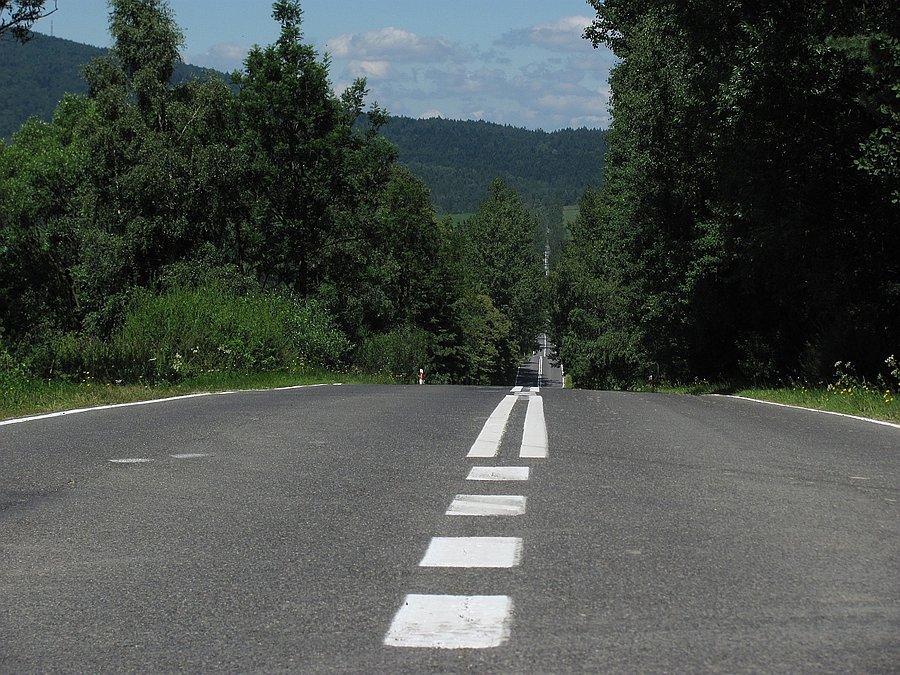 W dóóóóół i w góóóórę, na Magurę