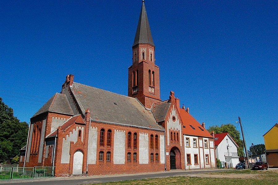 Trzebiatów - kościół ewangelicko-augsburski