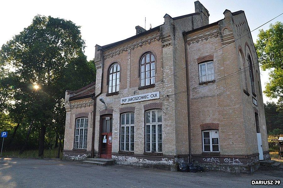 DWORZEC kOLEJOWY - Jaroszowiec Olkuski