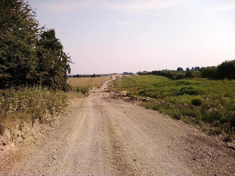 Droga wzdłuż budowy A1