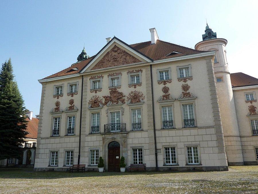 Barokowy pałac Bielińskich w Otwocku Wielkim