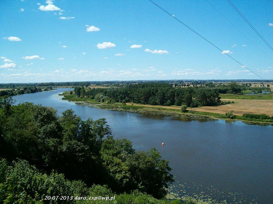 20-07-2013. Krajobraz doliny Nogatu sfotografowałem z punktu widokowego czerwonego szlaku rowerowego