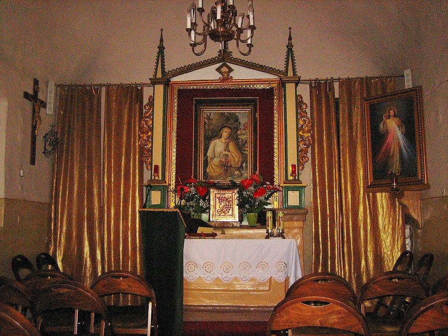 Częstochowa Żabiniec - wnętrze kaplicy pod wezwaniem świętej Marii Magdaleny