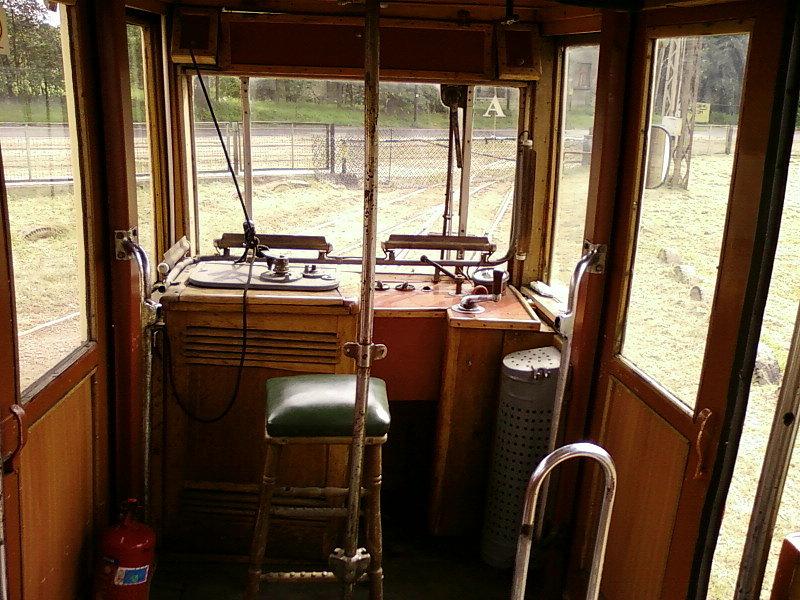 Tramwaj 5N - kabina motorniczego