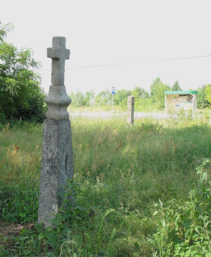 Krzyż na cmentarzu w Skierdach