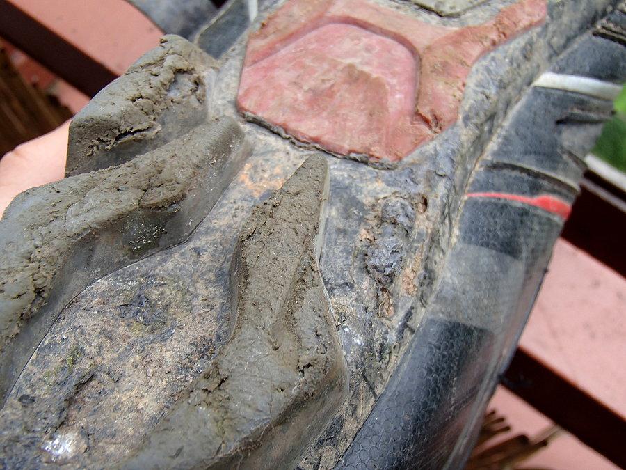 Buty Shimano - odpadły korki