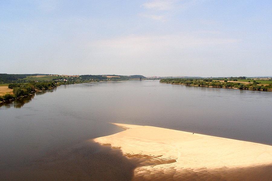 Widok z mostu na Wisłę - w tle Gniew