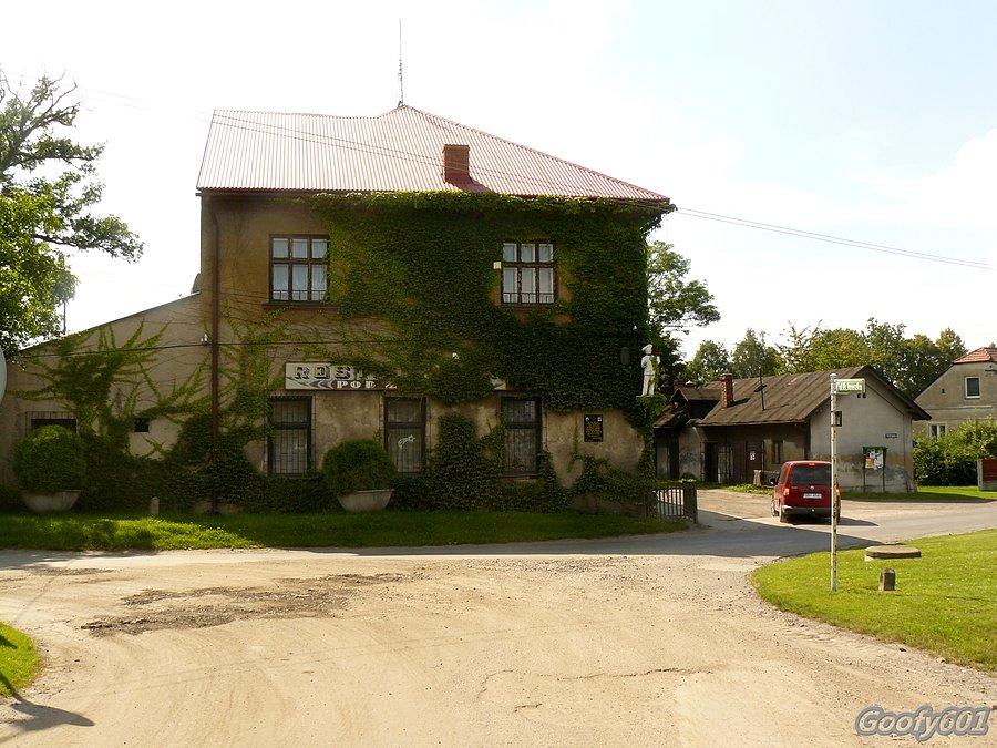 Zabrzeg - Restauracja "Pod Zaporą"