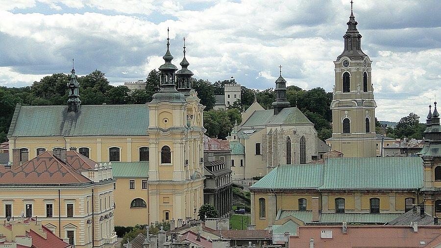 Widok z wieży na archikatedrę bizantyjsko ukraińską św. Jana Chrziciela
