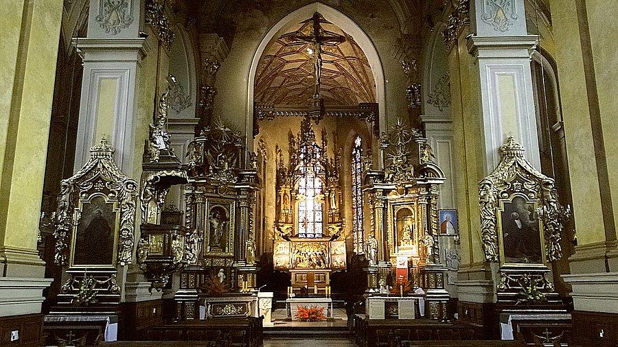 Wnętrze Bazyliki archikatedralnej