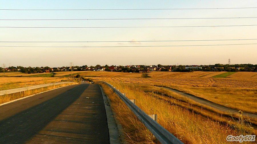 Mało uczęszczany wiadukt nad A1