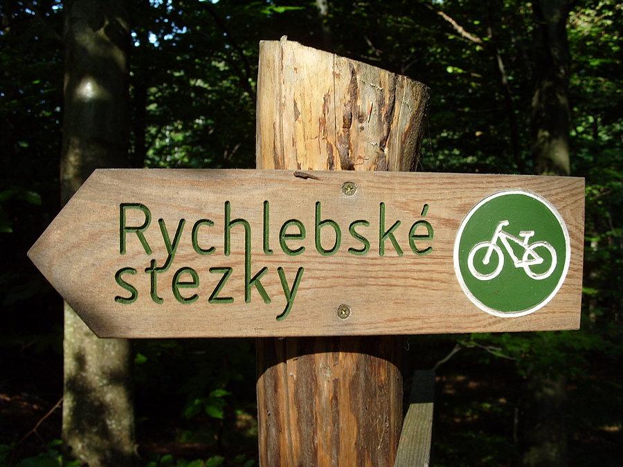 I tak jedne z trudniejszych ścieżek na Rychlebach zostały zaliczone o pobitych rowerzystach, zepchanych ze skarp nie wspomnę ;))
