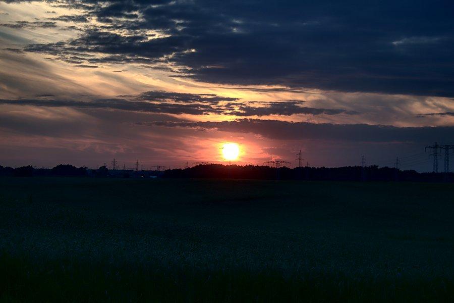 Zachodzące słońce