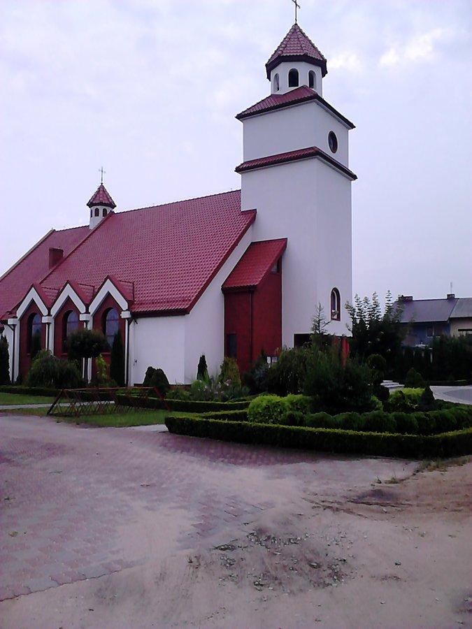 Widać, że mają proboszcza- gospodarza. Bardzo ładny kościół w Odolinie