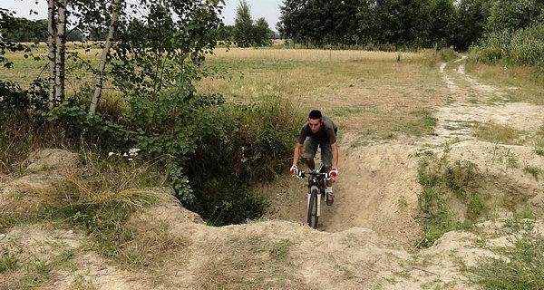 Droga wzdłuż żwirowni ww Międzyrzecu Podlaskim