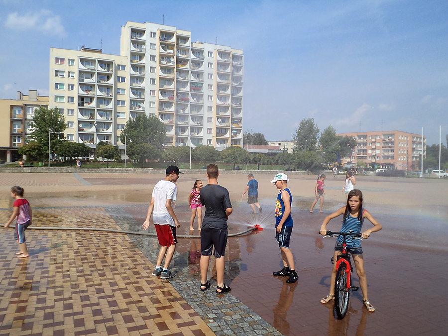 "kurtyna" wodna na Placu Jagiellończyka