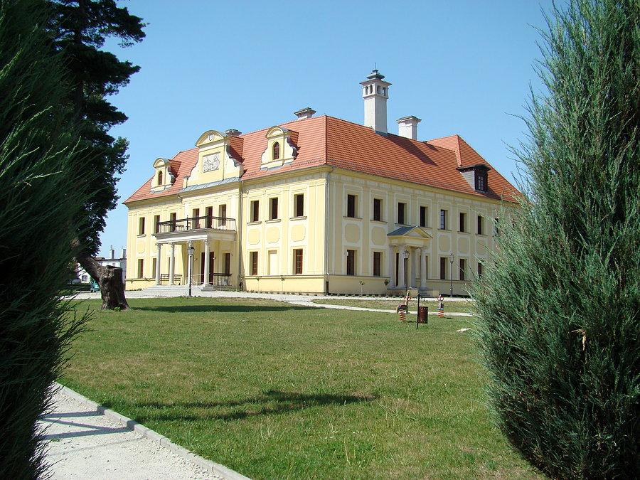 Barokowy pałac w Gaworzycach