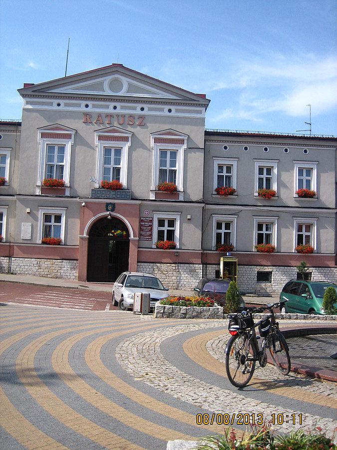 Ratusz w Woźnikach