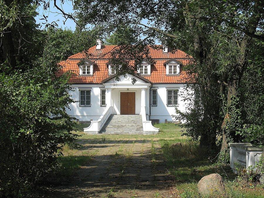 Dwór w Pogorzelcu